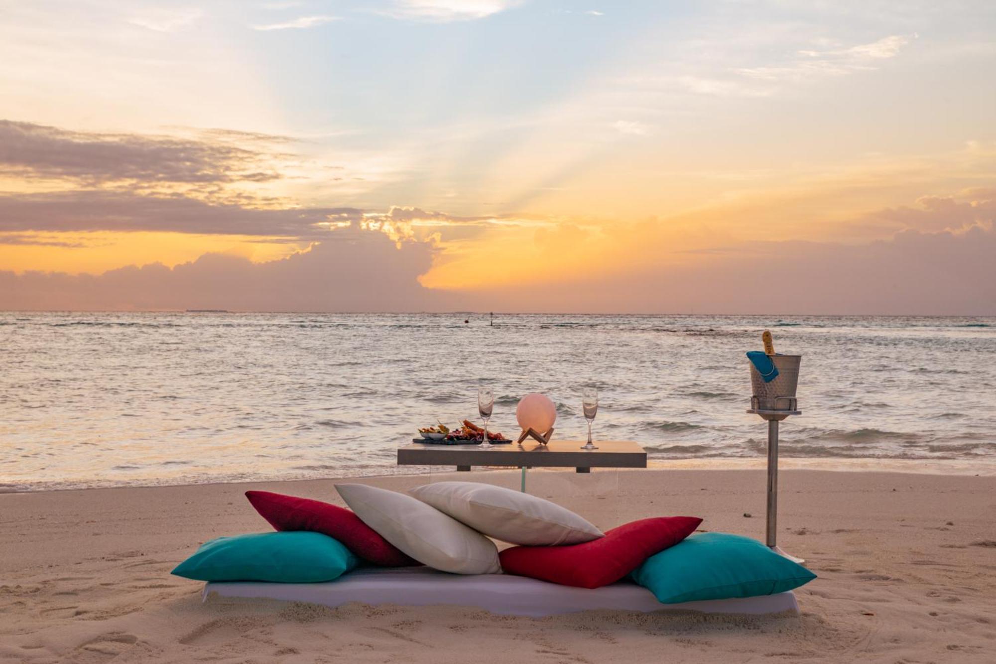 You & Me Maldives - Adults Only - Premium All-Inclusive Muravandhoo Exterior foto